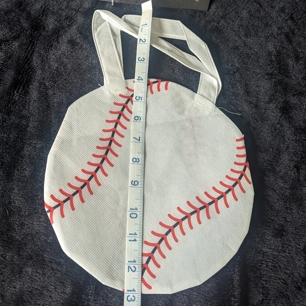 NWOT Baseball Party Gift Bags Pack of 24